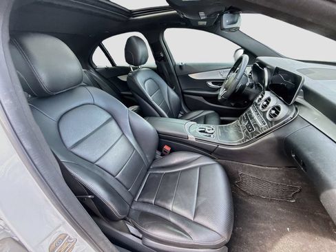 Used 2019 Mercedes-Benz C 300 Sedan w/ Premium Package image 33