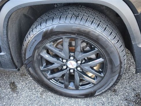 Certified 2019 GMC Acadia SLT image 11