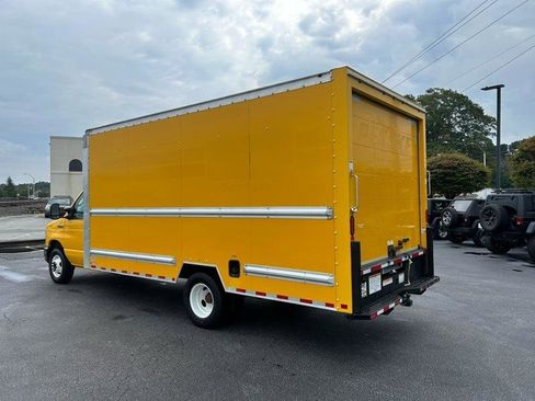 Used 2019 Ford E-350 and Econoline 350 Super Duty image 5