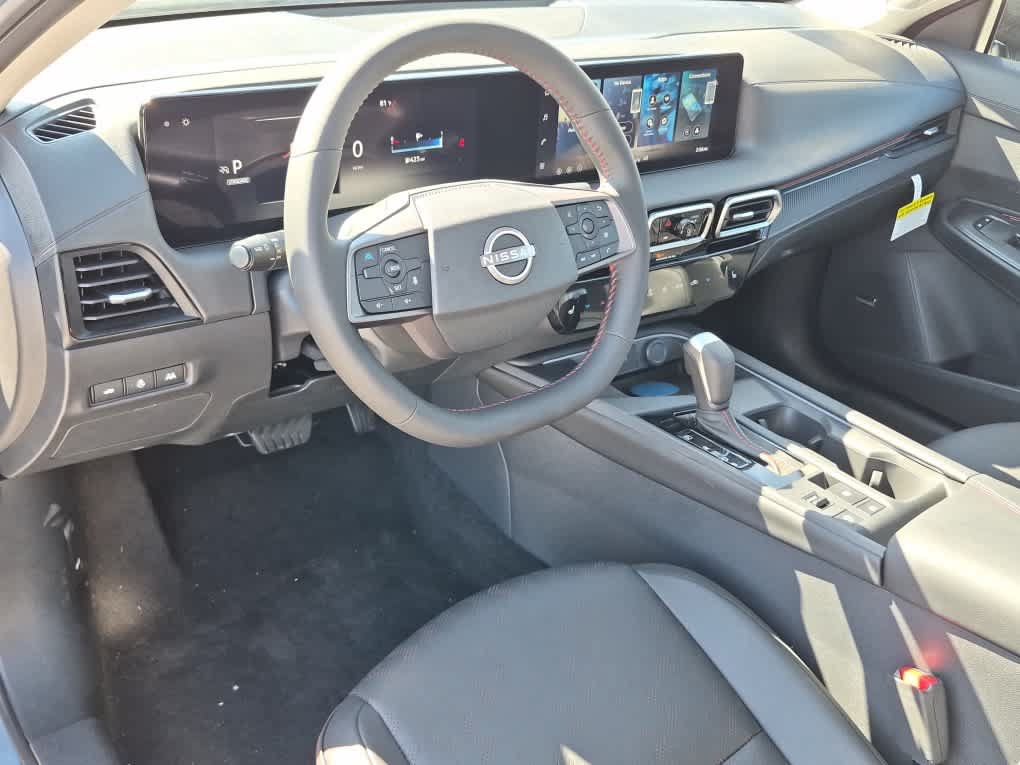 New 2027 Nissan Sentra SR w/ SR Premium Package FWD image 11
