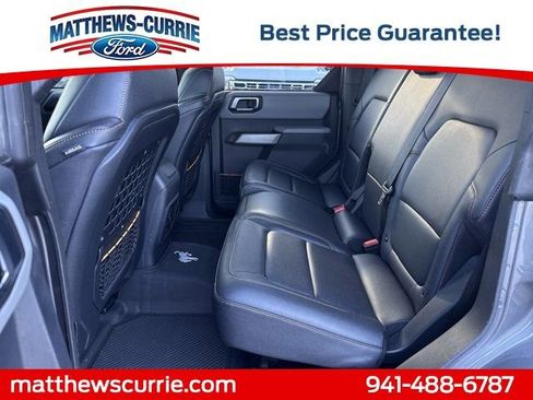 Used 2023 Ford Bronco Badlands AWD/4WD image 12