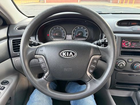 Used 2008 Kia Optima LX image 17