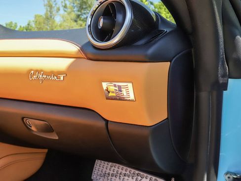 Used 2015 Ferrari California T RWD image 47