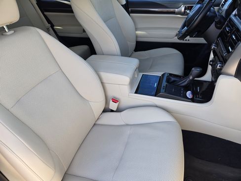 Used 2022 Lexus GX 460 Premium image 8