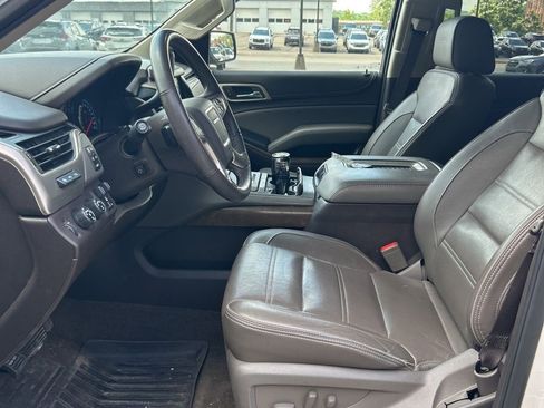 Used 2018 GMC Yukon Denali w/ Denali Ultimate Package AWD/4WD image 5
