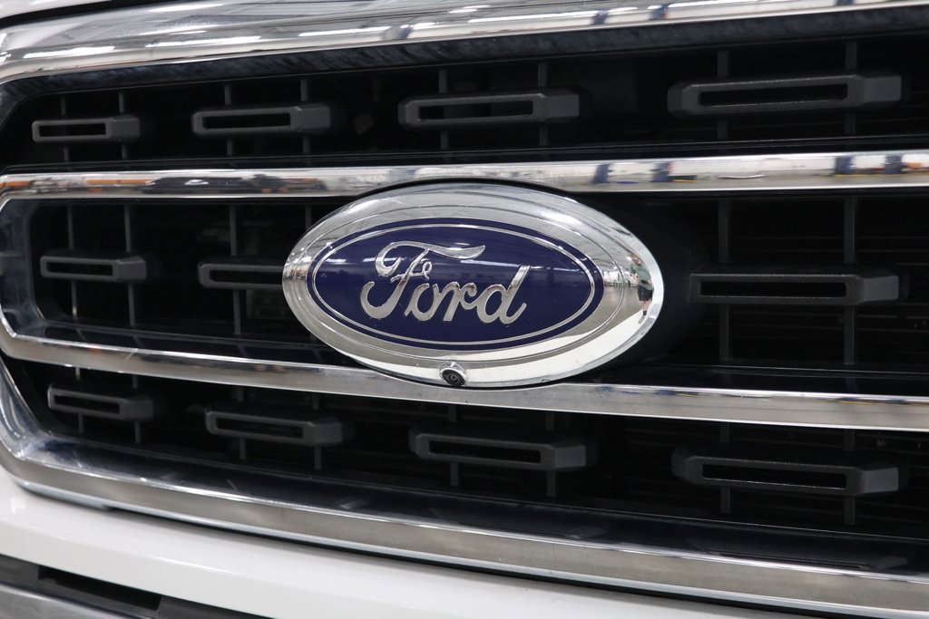 Used 2023 Ford F150 XLT w/ Equipment Group 302A High AWD/4WD image 10