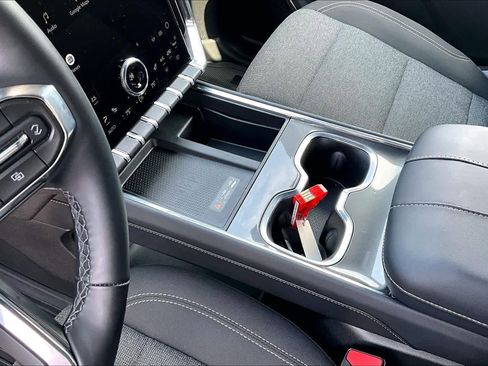 Used 2025 GMC Acadia Elevation w/ LPO, Floor Liner Package image 32