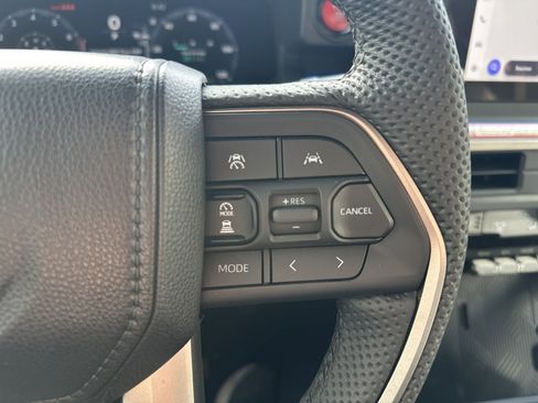 Used 2025 Toyota Tacoma TRD Off-Road w/ TRD Off Road Upgrade Package image 15