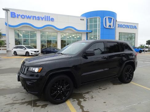 Used 2020 Jeep Grand Cherokee Altitude RWD image 1