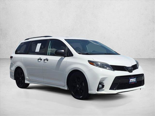 Used 2020 Toyota Sienna SE w/ SE Preferred Package FWD image 4