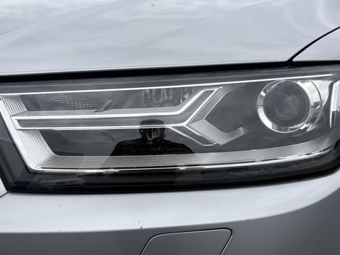 Used 2019 Audi Q7 3.0T Premium w/ Convenience Package AWD/4WD image 6