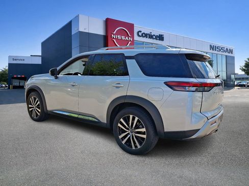 Used 2023 Nissan Pathfinder Platinum AWD/4WD image 4