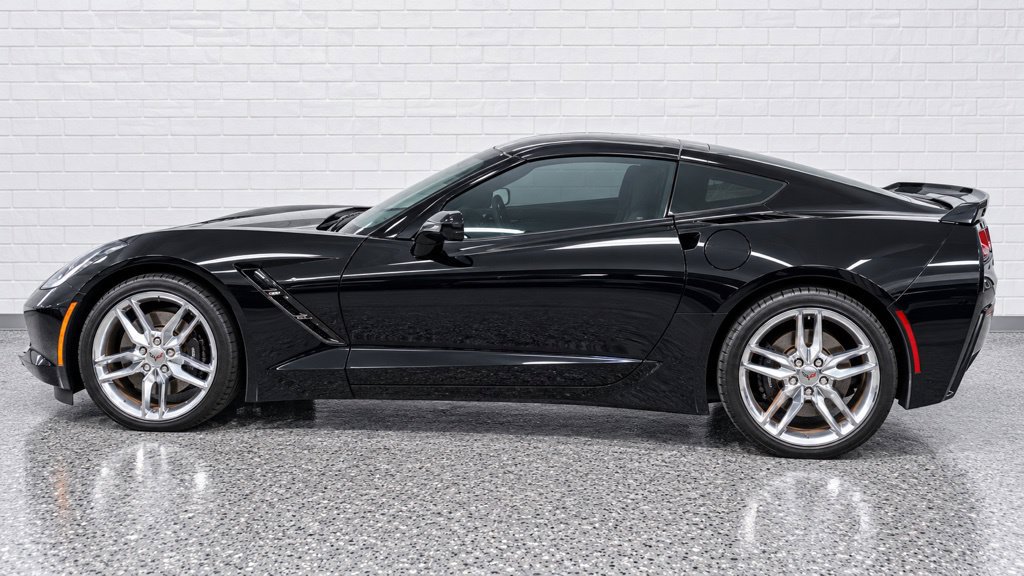 Used 2014 Chevrolet Corvette Stingray Coupe w/ 3LT Preferred Equipment Group RWD image 2