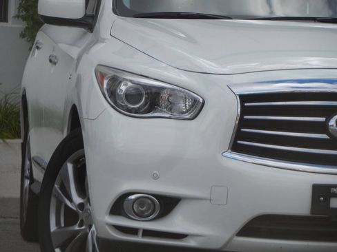 Used 2014 INFINITI QX60 FWD w/ Deluxe Touring Package image 9