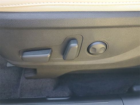 New 2025 Kia Telluride S image 25