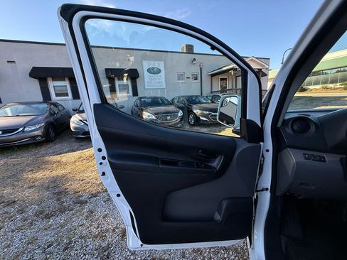 Used 2020 Nissan NV200 SV w/ Sliding Glass Door Package FWD image 13