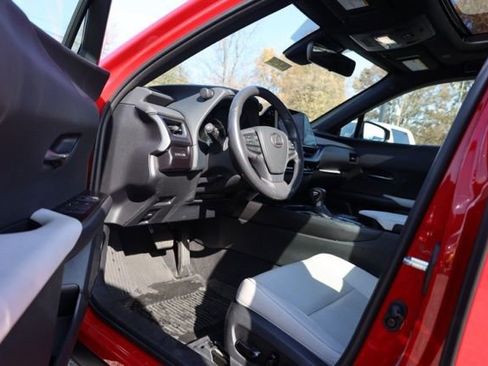 Used 2024 Lexus UX 250h F Sport image 11