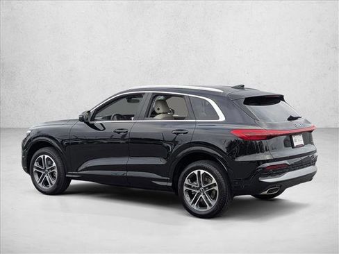 New 2025 Audi Q5 Premium Plus image 7