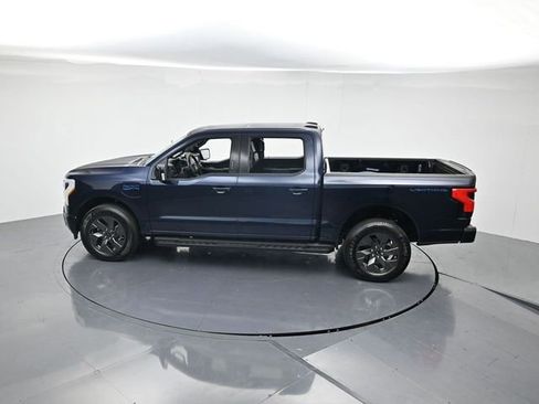 Used 2024 Ford F150 Lightning Lariat image 39
