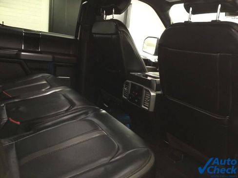 Used 2019 Ford F150 Platinum w/ Equipment Group 701A Luxury AWD/4WD image 36