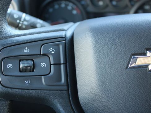 Used 2024 Chevrolet Silverado 1500 Custom image 19