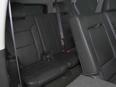 Used 2017 GMC Yukon XL SLT image 16