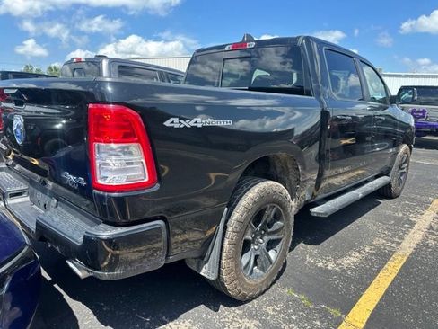 Used 2020 RAM 1500 4x4 Crew Cab image 10