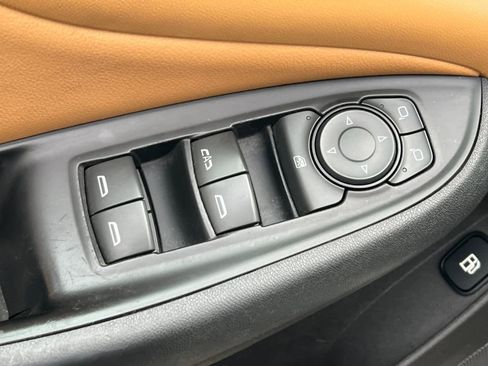 Used 2017 Chevrolet Volt Premier w/ Driver Confidence II Package image 13