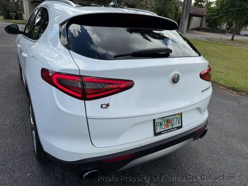 Used 2018 Alfa Romeo Stelvio Ti AWD/4WD image 17