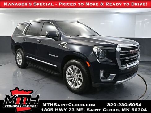 Used 2021 GMC Yukon SLT w/ SLT Luxury Plus Package image 1