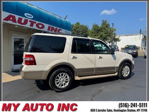 Used 2011 Ford Expedition XLT w/ 202A Rapid Spec Order Code AWD/4WD image 3