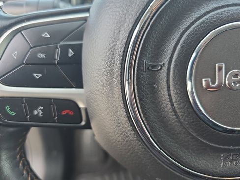 Used 2018 Jeep Compass Latitude w/ Safe & Security Group image 14