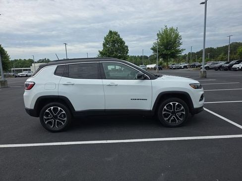 Used 2024 Jeep Compass Limited AWD/4WD image 5