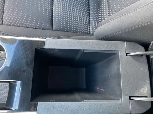 Used 2025 Chevrolet Equinox LT w/ Safety and Technology Package FWD image 24