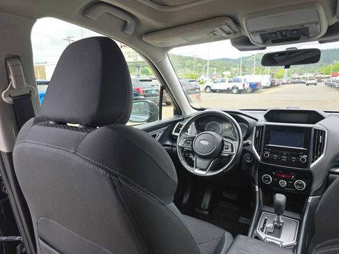 Used 2022 Subaru Forester Premium AWD/4WD image 10
