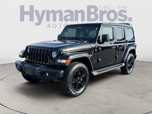 Used 2023 Jeep Wrangler Unlimited Sahara image 8