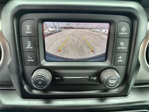 Used 2021 Jeep Wrangler Sport image 23