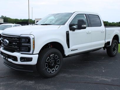 New 2026 Ford F250 Platinum w/ FX4 Off-Road Package
