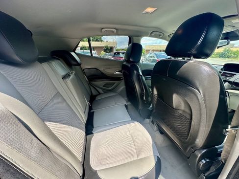 Used 2014 Buick Encore FWD image 16