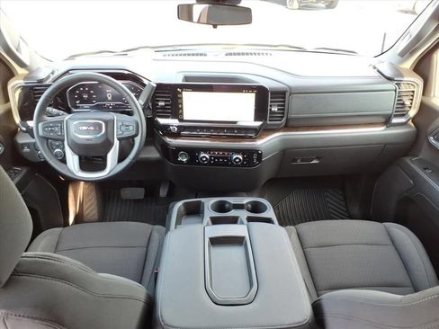 Used 2024 GMC Sierra 1500 Elevation w/ X31 Off-Road Package AWD/4WD image 25