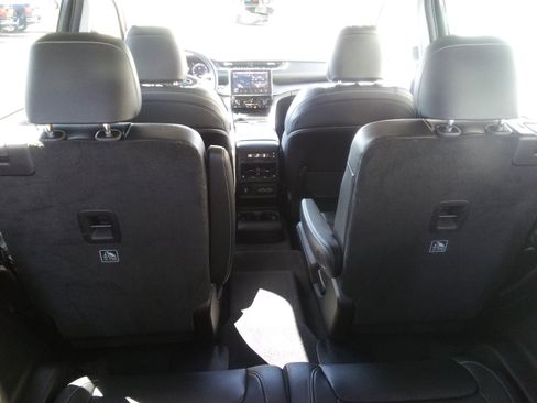 Used 2022 Jeep Grand Cherokee L Limited image 10