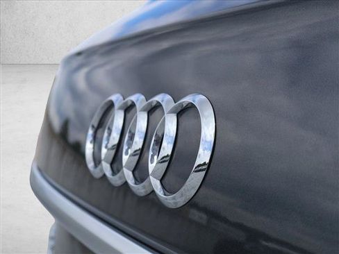 Used 2023 Audi Q5 2.0T Premium w/ Convenience Package AWD/4WD image 26
