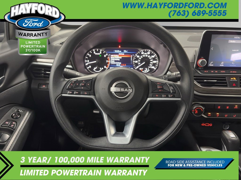 Used 2025 Nissan Altima 2.5 SV FWD image 11