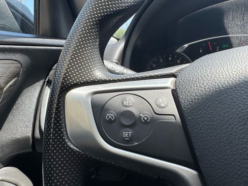 Used 2022 GMC Terrain SLE w/ Driver Convenience Package FWD image 15