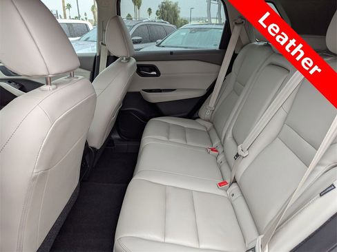 Used 2023 Nissan Rogue SL w/ SL Premium Package image 15