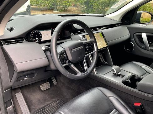 Used 2024 Land Rover Discovery Sport S image 26
