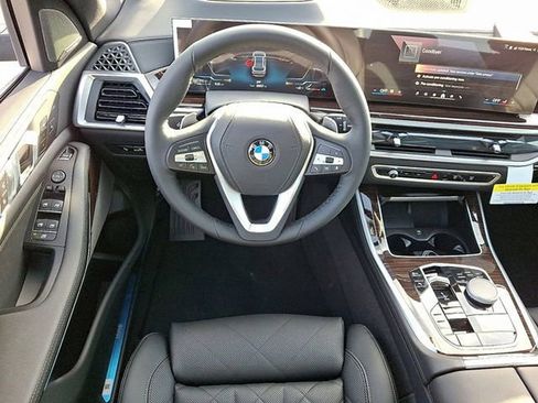 Used 2026 BMW X5 xDrive40i AWD/4WD image 7