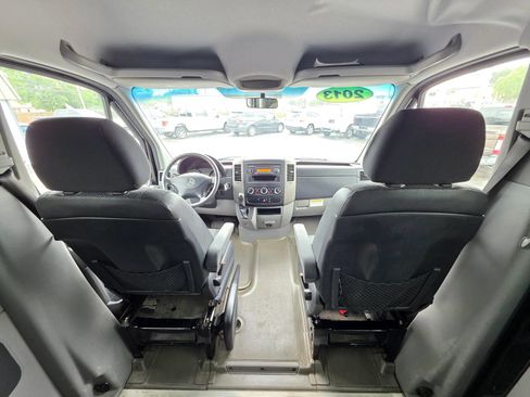 Used 2013 Mercedes-Benz Sprinter 2500 image 14