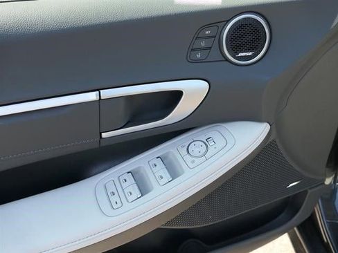 New 2025 Hyundai Sonata Limited image 45