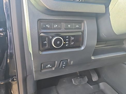 Used 2024 Ford F250 Platinum w/ Tremor Off-Road Package image 14